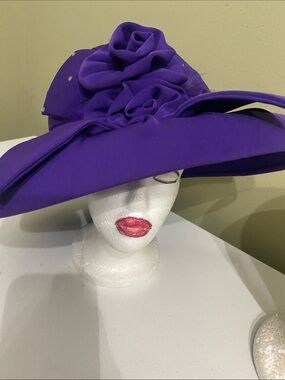 Beautiful Dress Hat / Church Hat by Harmony